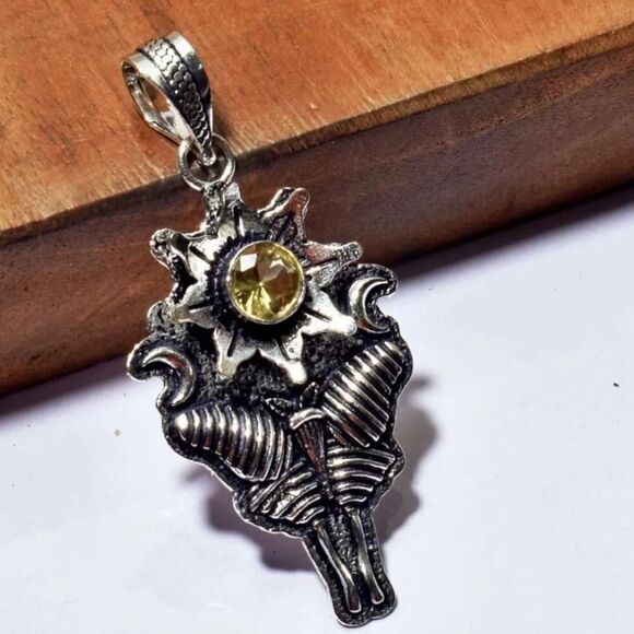 Luna Moth Citrine Ethnic Handmade Pendant Jewelry 2.32" - Picture 1 of 1